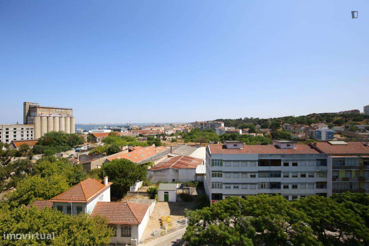 Quarto - localizado em Almada Lisbon - Grande imagem: 5/10