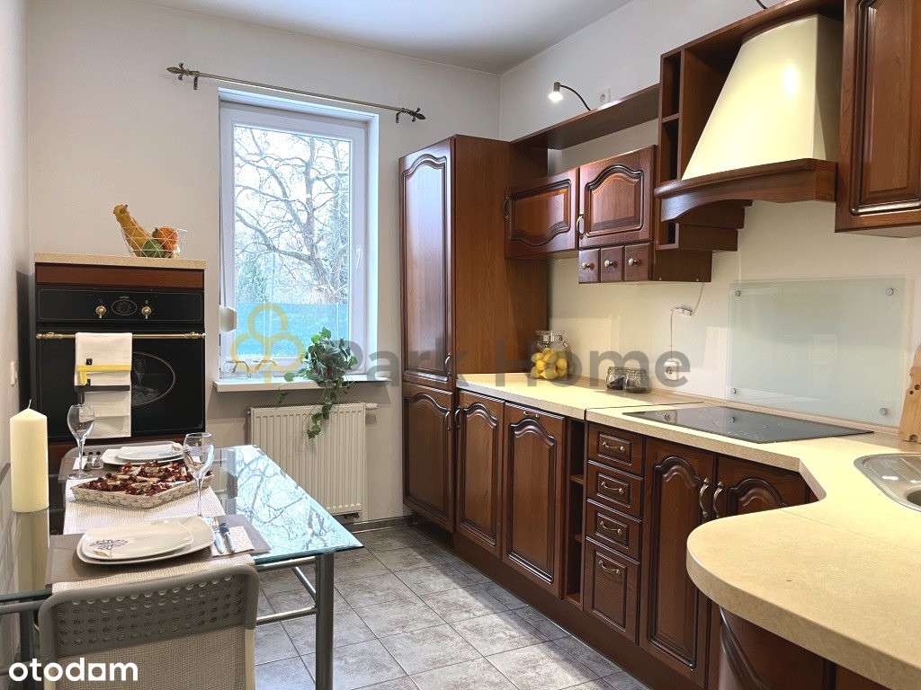 Łazarz-2 pokoje z balkonem do wejścia :)