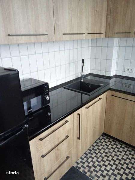 Chirie Garsoniera piata romana - Imagine principală: 5/8