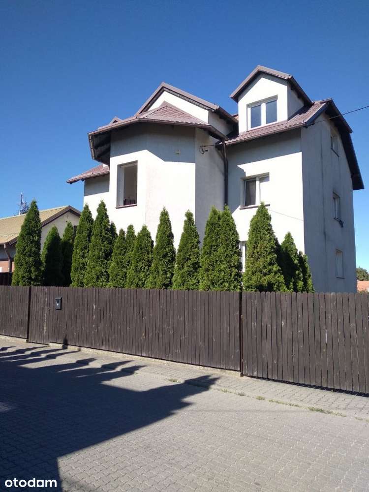 Przestronny dom z ogrodem i garażem - Pełny obrazek: 4/17