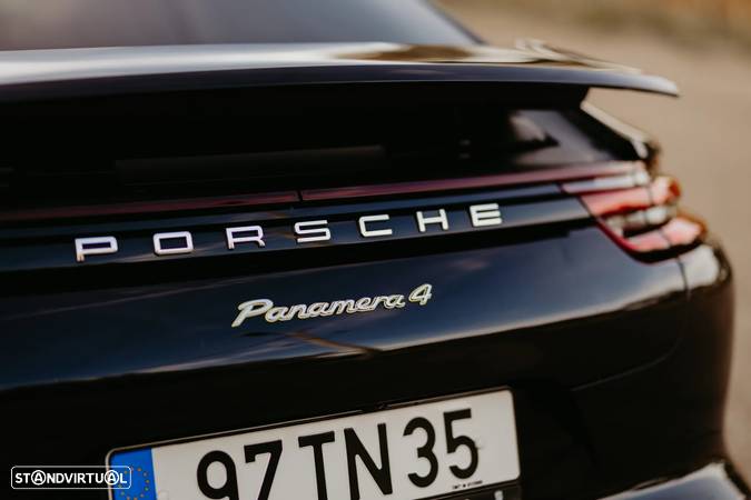 Porsche Panamera 4 E-Hybrid - 9