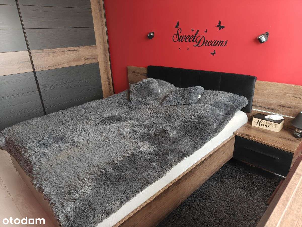 Miejsce Postojowe Gratis! 3 pokoje, balkon-9