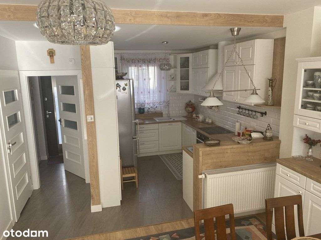 Atrakcyjny Apartament Z Ogrodem.-4