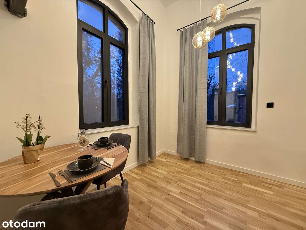 BEZPOŚREDNIO Kawalerka z antresolą, dojazd 13 min do Dworca Głównego-3