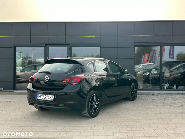 Opel Astra 1.4 ECOFLEX Cosmo - 16