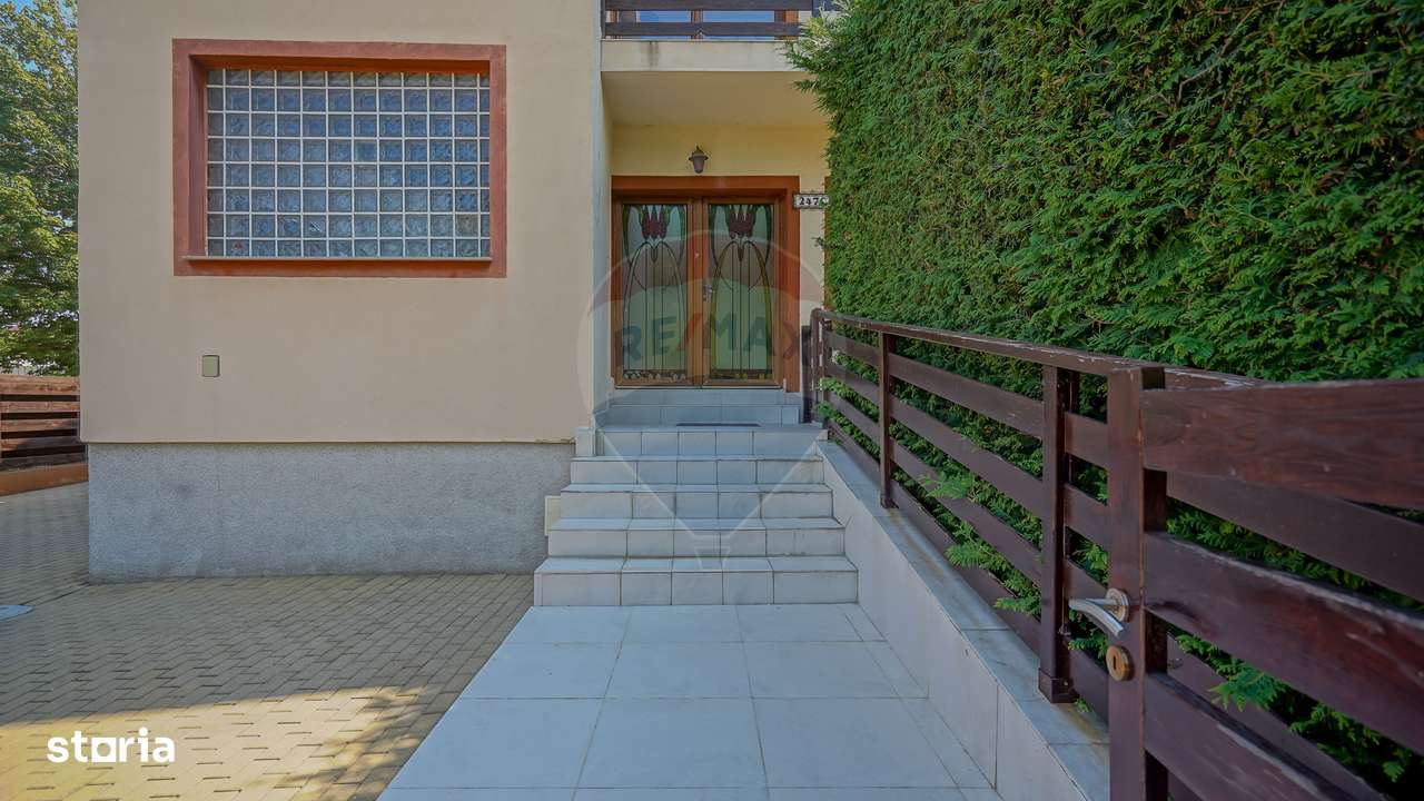 Casă / Vilă -Spațiu Generos pentru Locuință, Birouri sau Educaționale - Imagine principală: 5/20