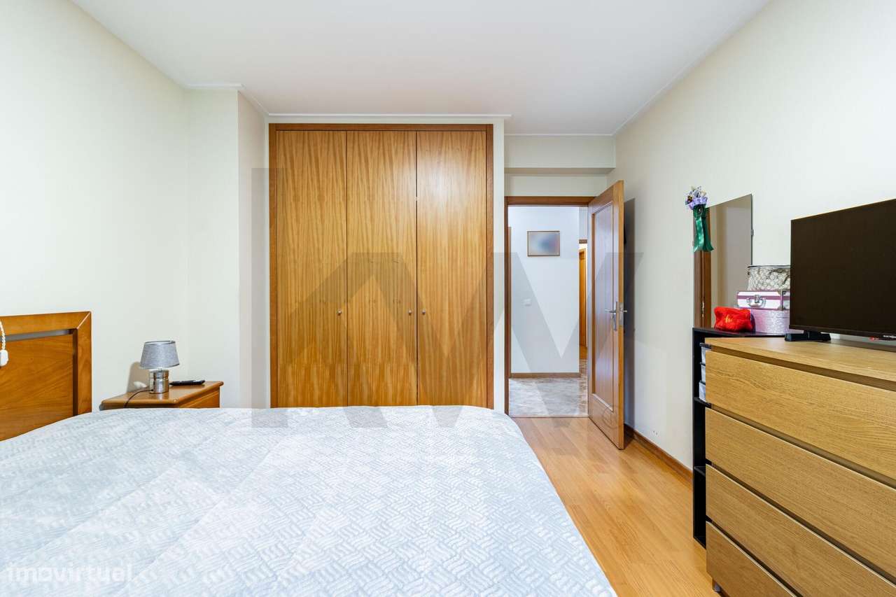 Apartamento T4 -Nogueira do Cravo – Oliveira de Azeméis!-13