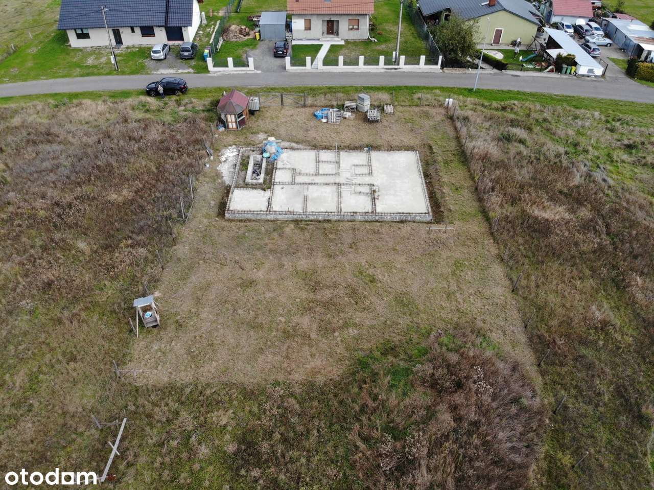 DZIAŁKA budowlana z rozpoczętą budową DOMU parterowego w OCICACH - Pełny obrazek: 4/17