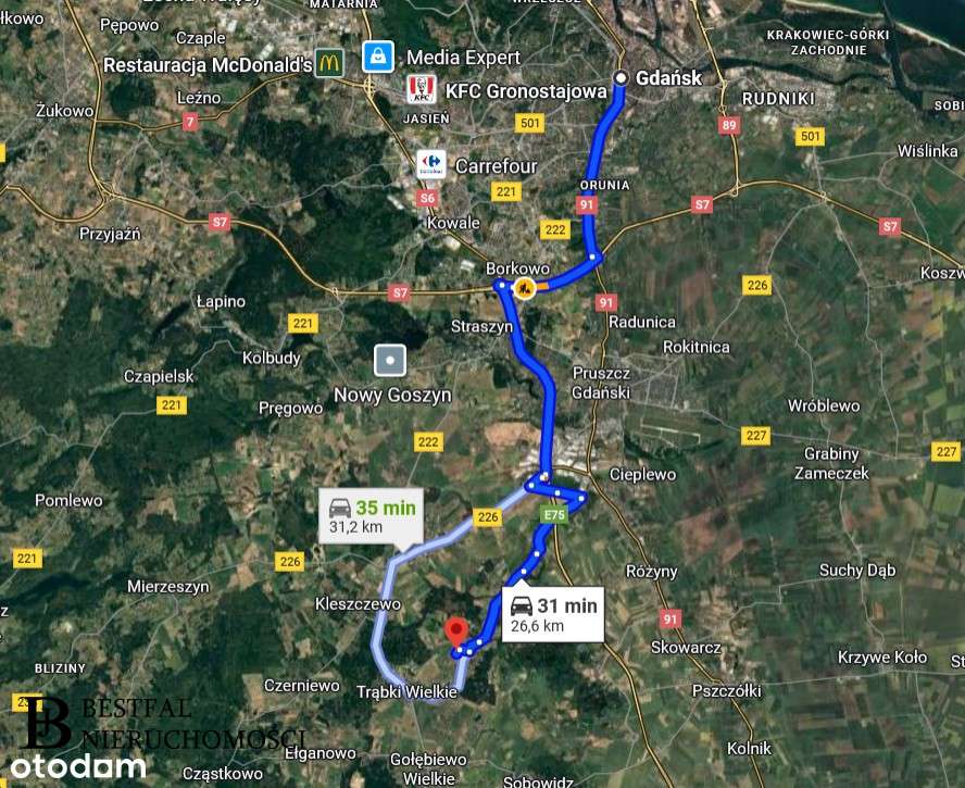 Atrakcyjna działka w centrum Trąbek Małych-0