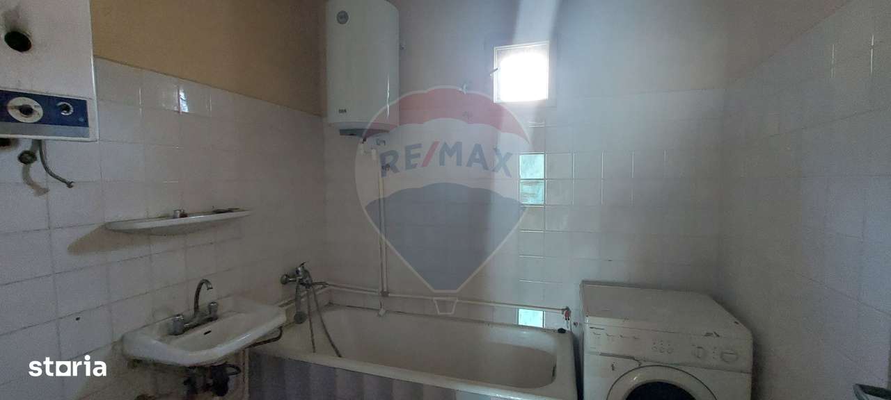 Casă  individuala cu teren generos-4