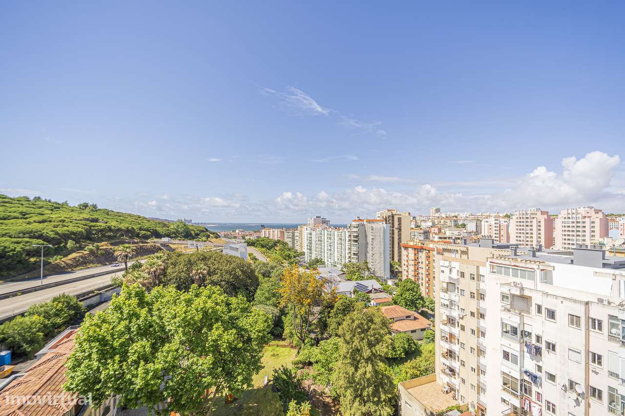 T4 | 183 m² | Miraflores | Vistas Monsanto + Rio-19