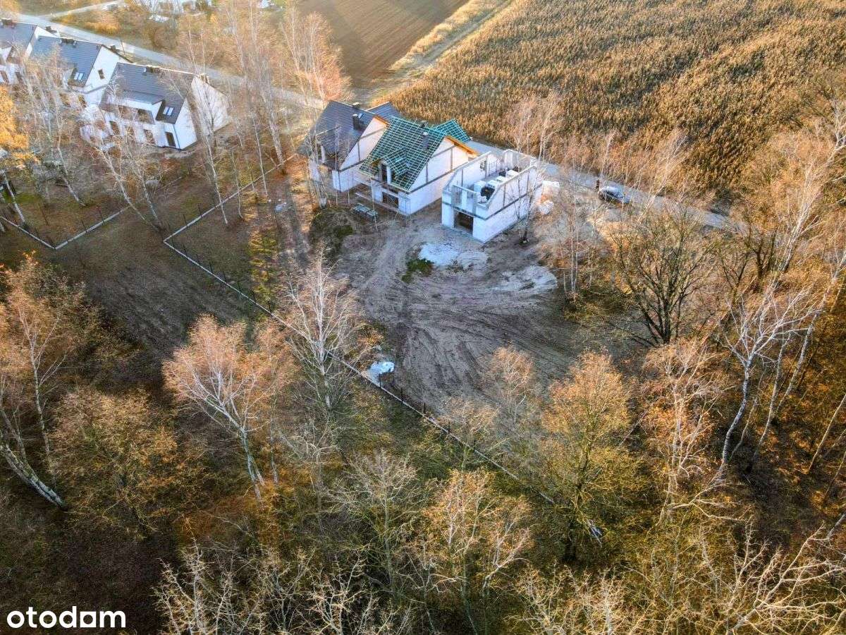 piękny dom w lesie, garaż , blisko Pkp-13