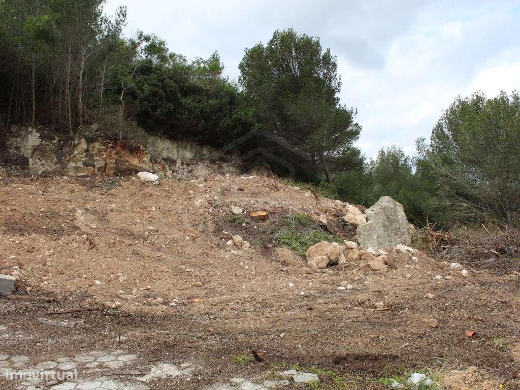 Lote Urbano a 2km da praia da Salema, em Budens, Algarve - Grande imagem: 5/25