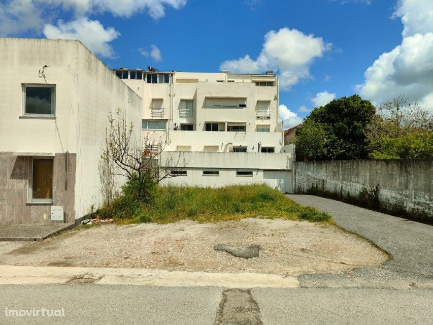 Terreno p/ Construção de Moradia