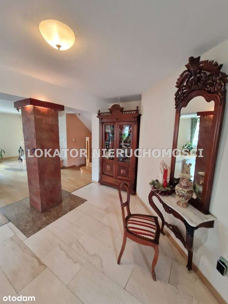 Solidny dom na zacisznym osiedlu w Pile-3