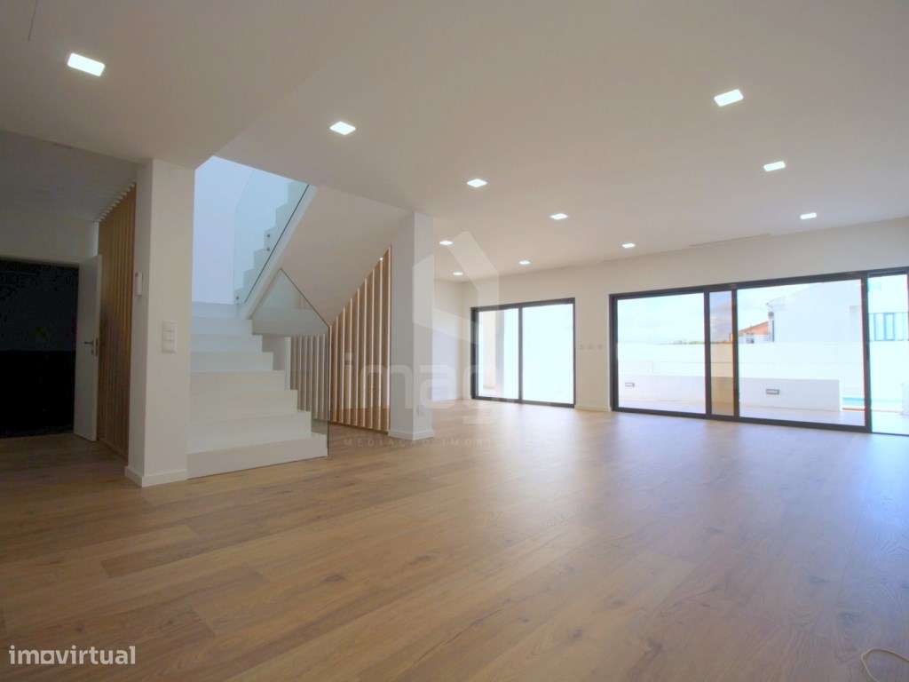 MORADIA T4 NOVA em LOURES - Grande imagem: 4/35