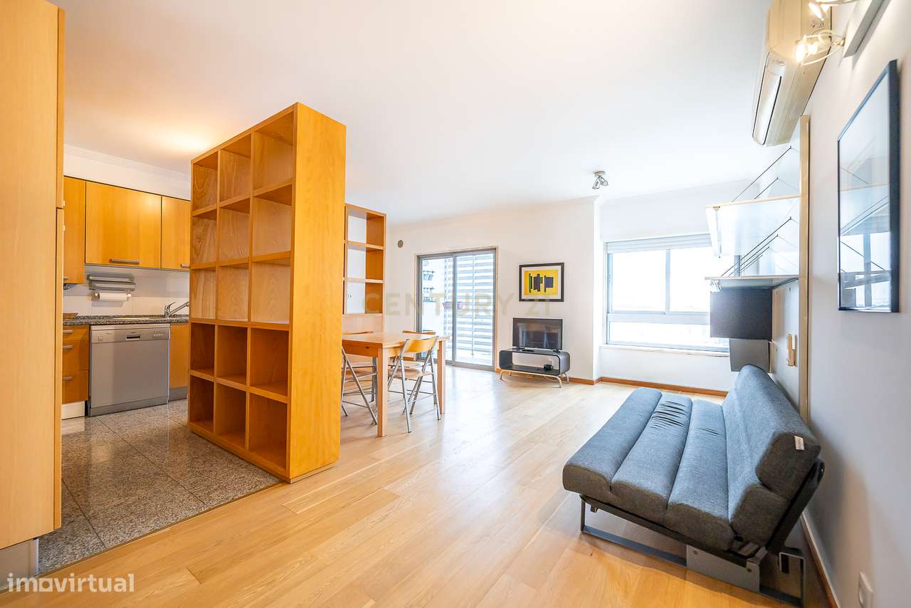 Arrendamento T1 em Alvalade/ Campo Grande - Grande imagem: 2/20