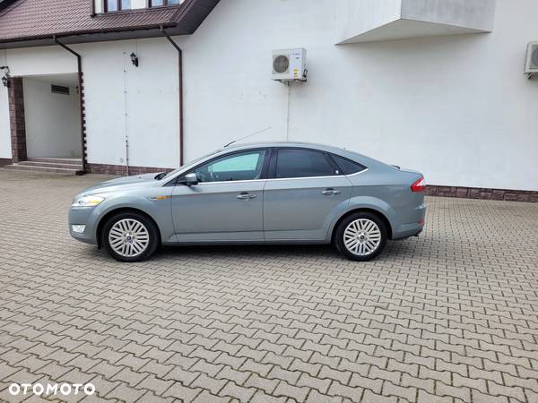 Ford Mondeo 2.5 Ghia - 12