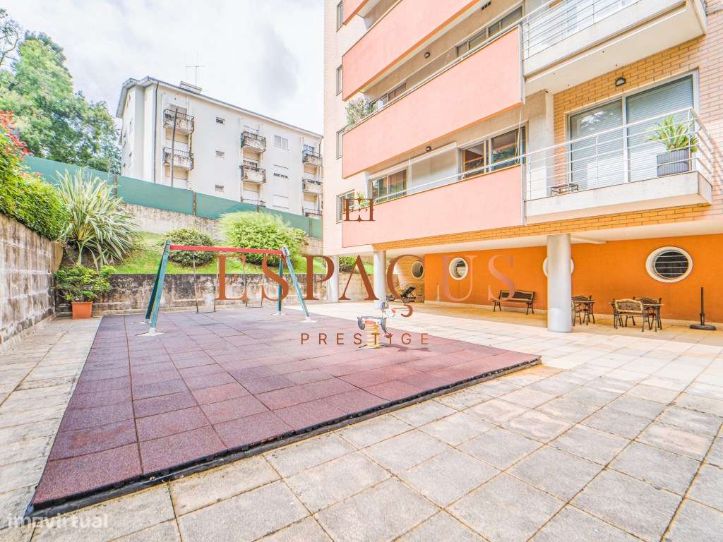 Fantástico Apartamento T4 em Braga-28