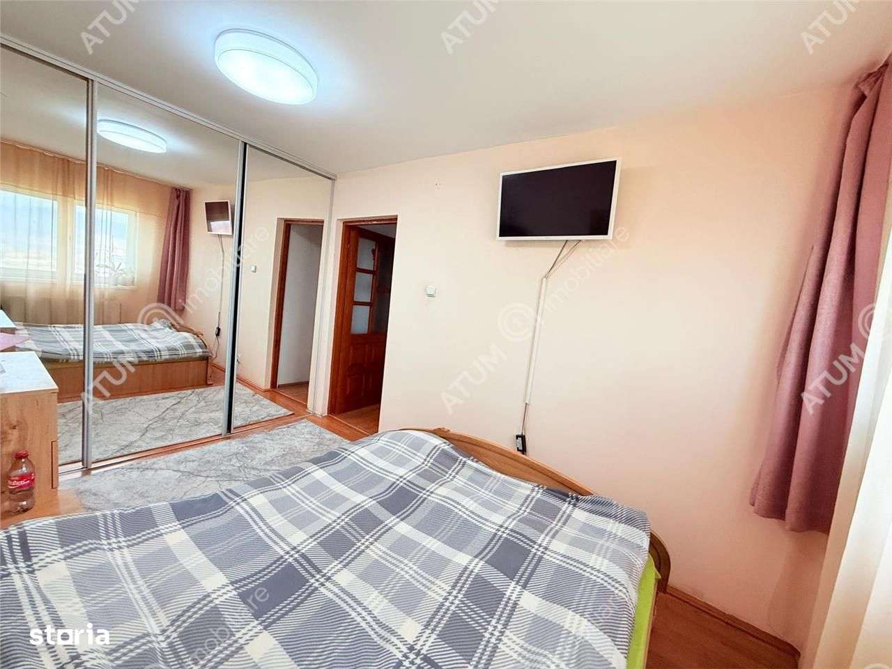 Apartament cu 3 camere decomandate 63 mp utili camara si debara - Imagine principală: 4/17