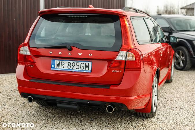 Volvo V70 2.5T R-Design Summum - 5