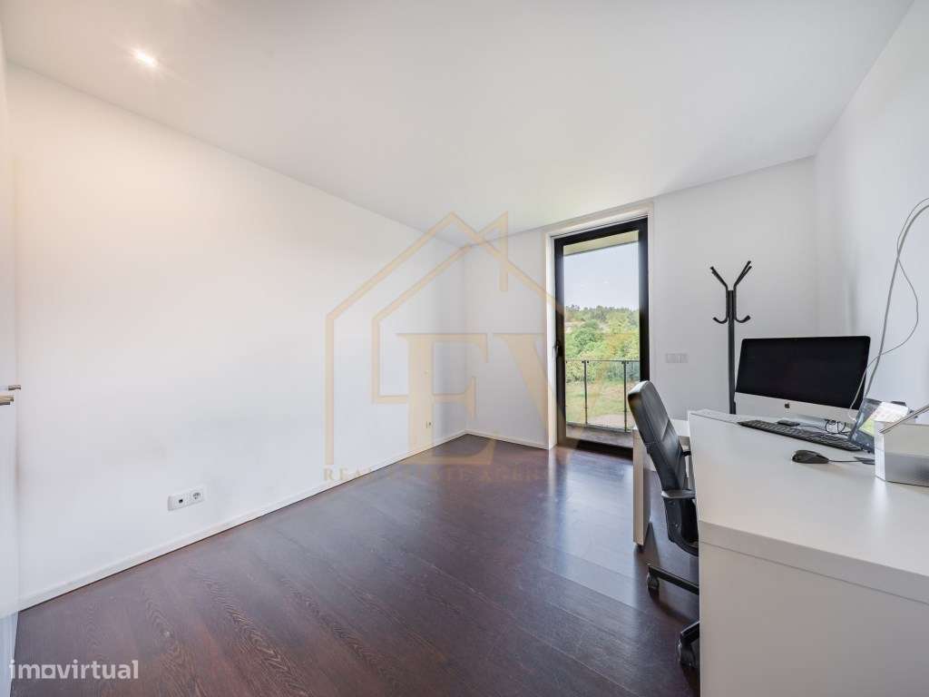Apartamento T3 Azurém-25