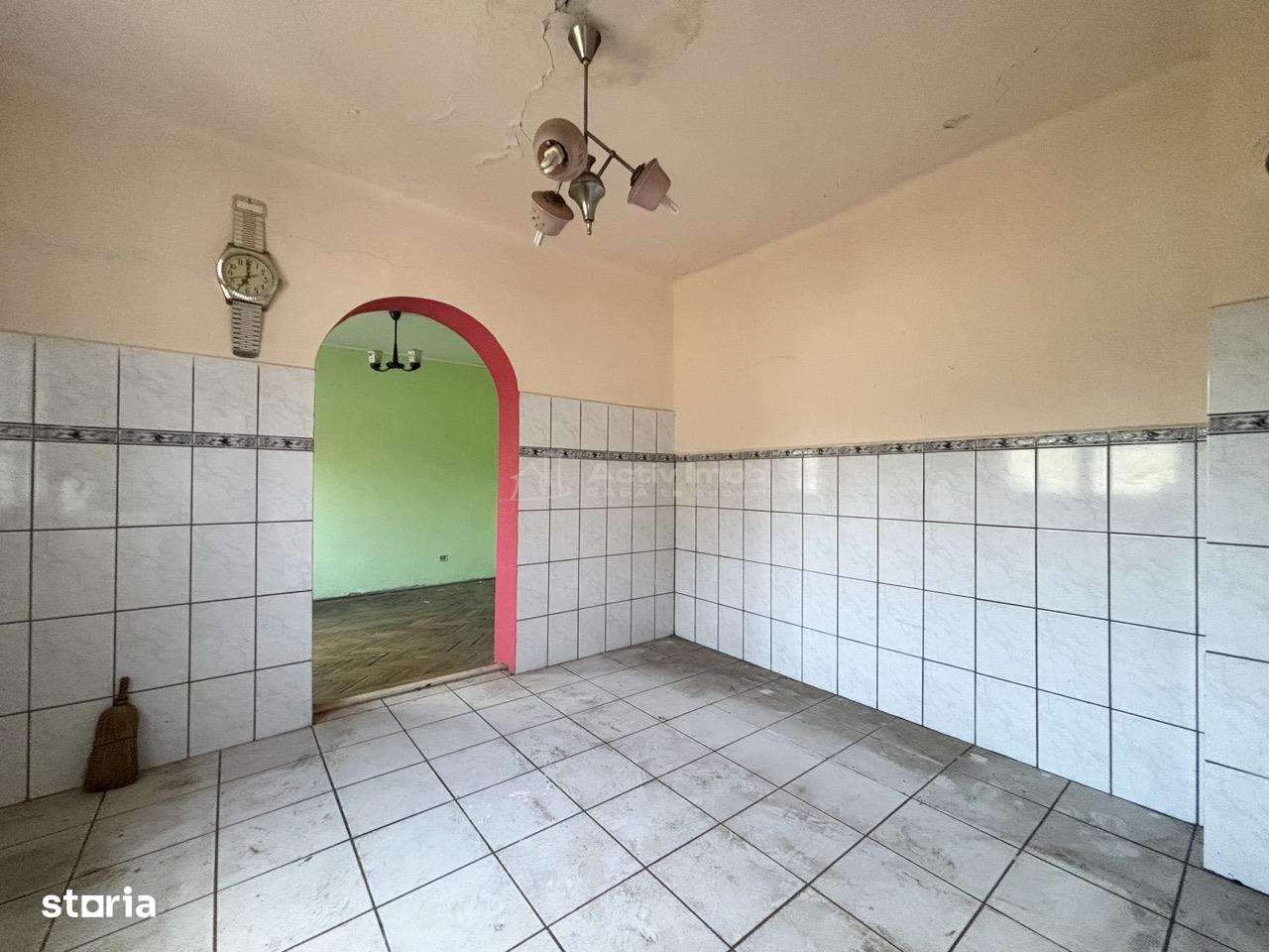 Casa singur in curte -  intrare auto - 78 mp util - teren aferent 320 - Imagine principală: 5/13