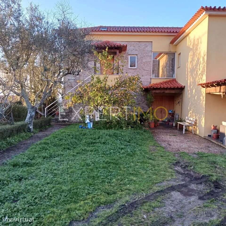 Moradia V4 Rústica São Paio Gouveia - Grande imagem: 3/33