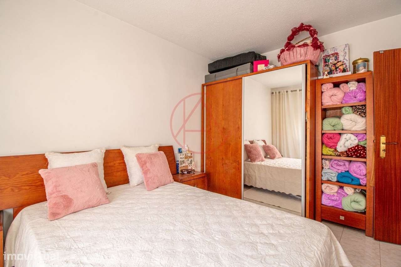APARTAMENTO T3 1º andar c/ elevador - Sto Antonio da Charneca-24