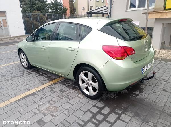 Opel Astra - 6