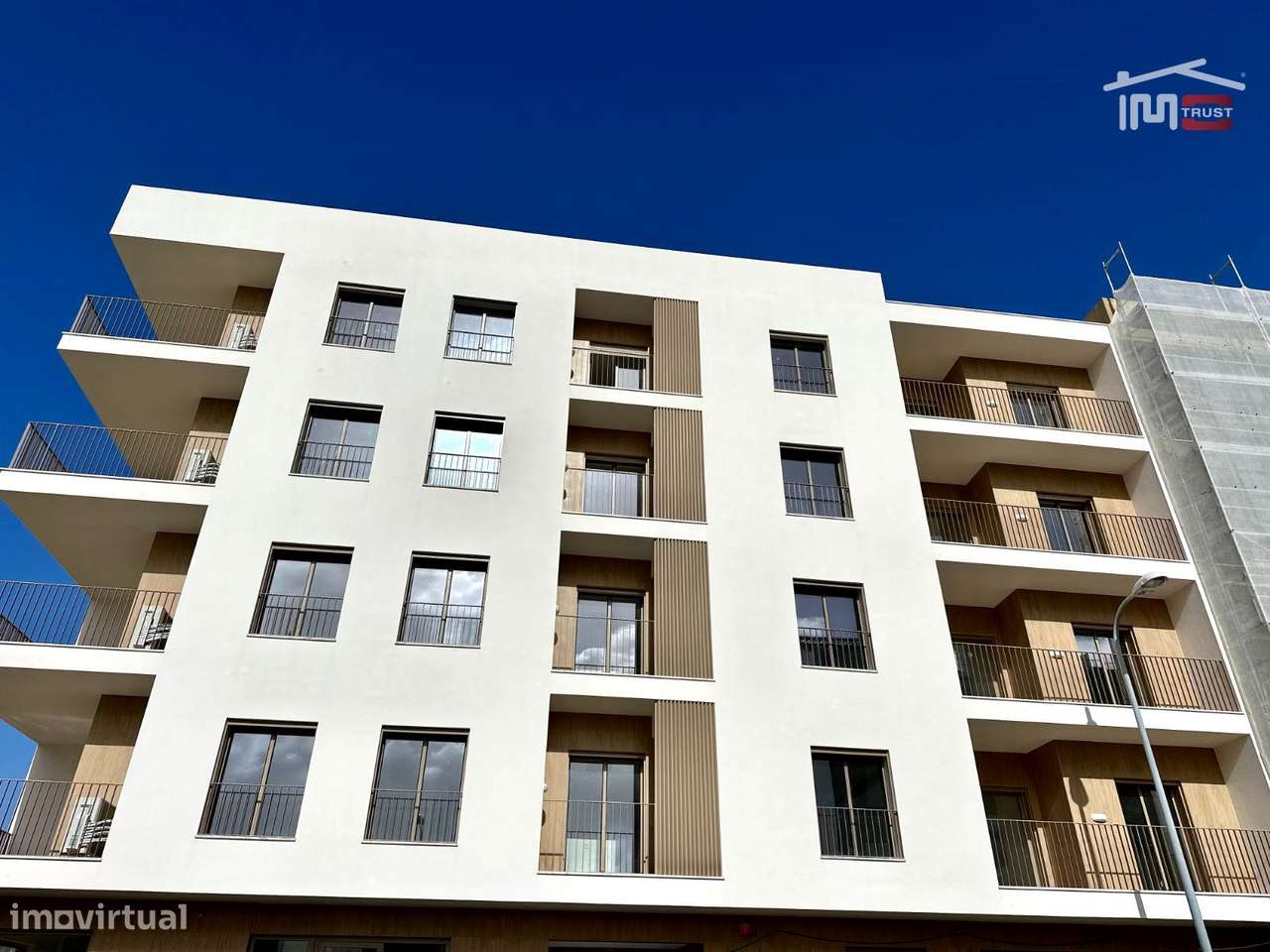 Incrivel Duplex com 292m2 - Grande imagem: 4/36