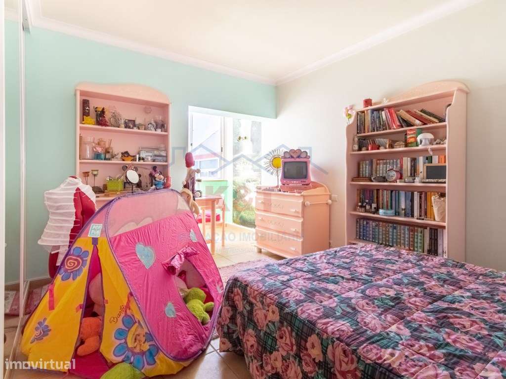 Penthouse T4 com terraço e garagem box-12