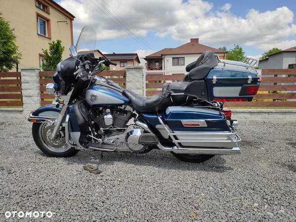 Harley-Davidson Touring Electra Glide - 2