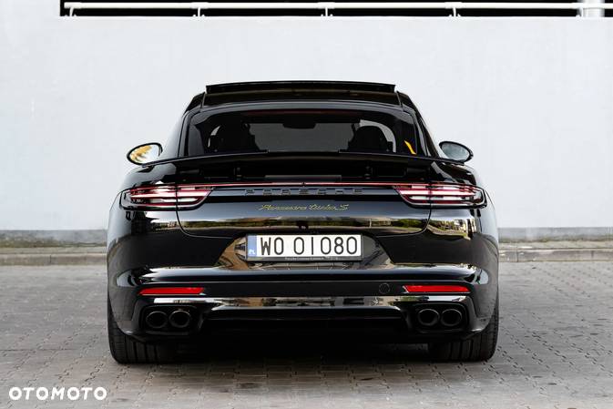 Porsche Panamera - 8