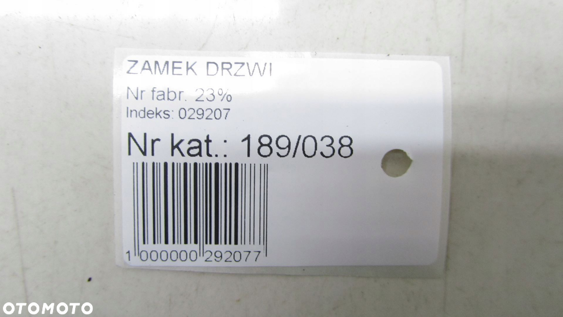 KIA VENGA ZAMEK DRZWI KLAMKA PRAWA TYŁ A0 81420-1P020 - 6