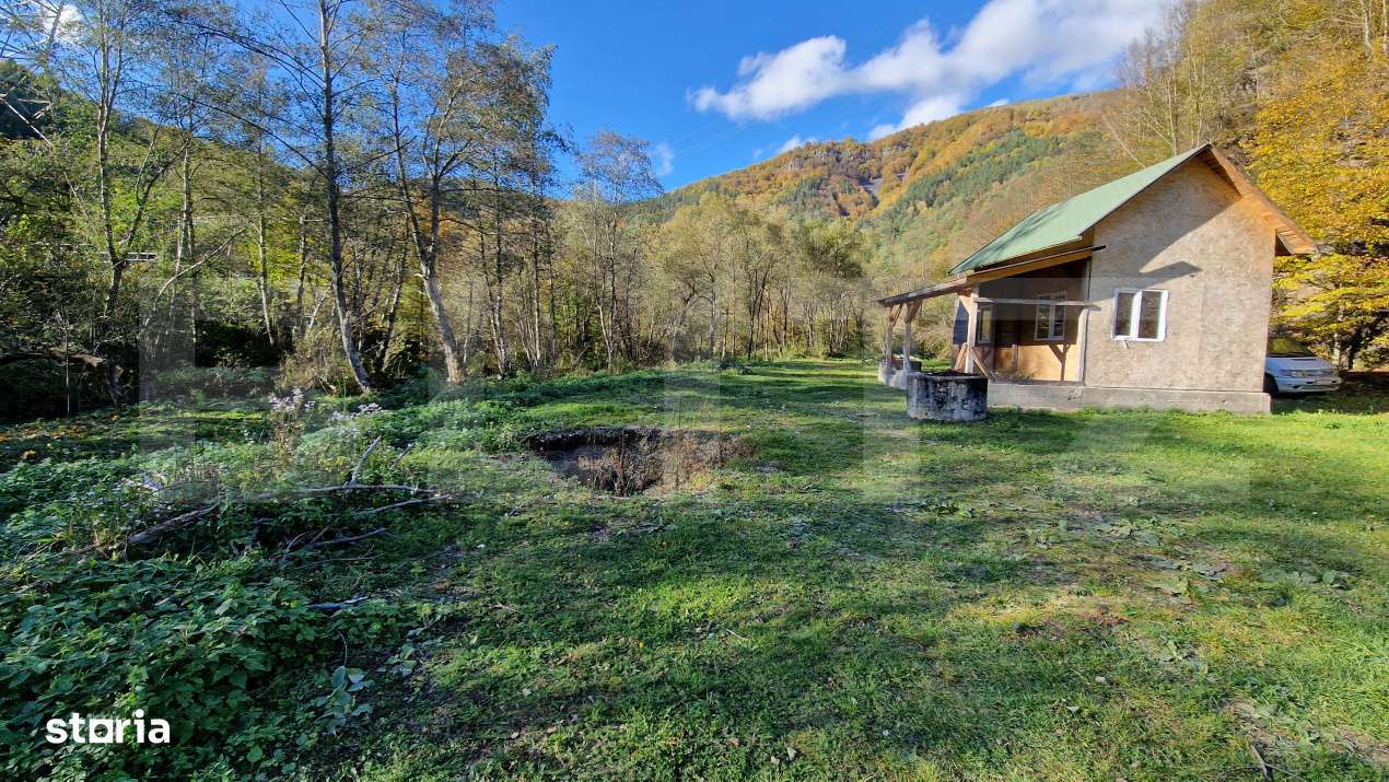 Cabana vacanta, teren 1000mp, acces direct la parau, zona Lacul Tarnit - Imagine principală: 2/3