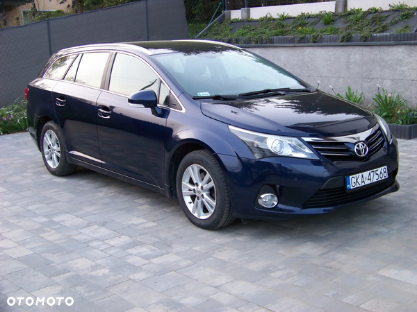 Toyota Avensis 2.0 D-4D Premium - 6