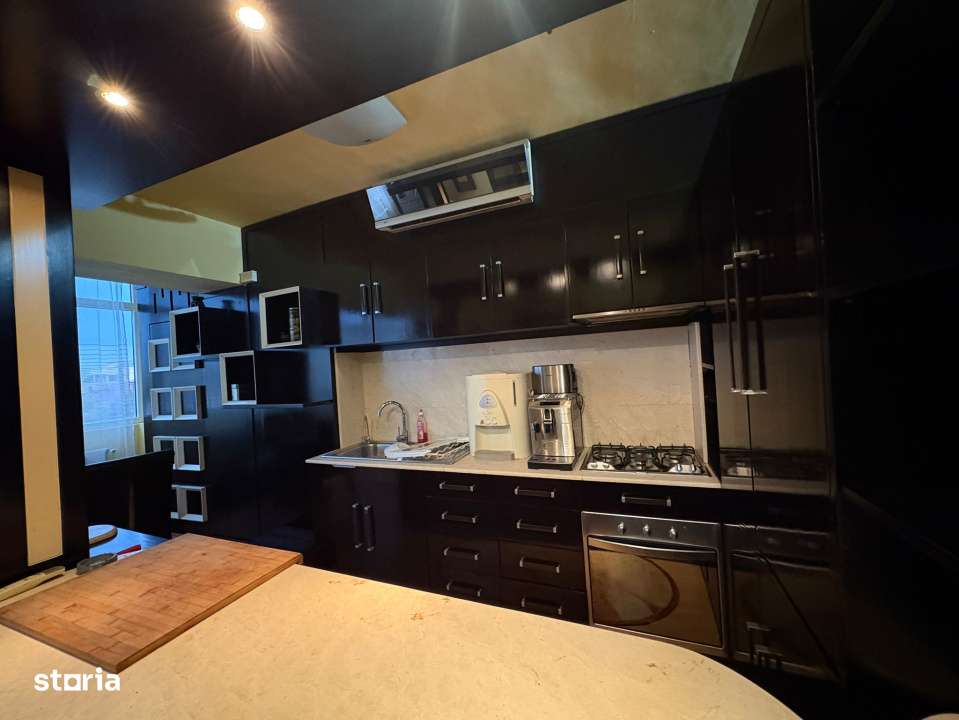 Apartament, 3 camere, decomandat, 74 mp, Centru, Zona KFC - Imagine principală: 3/11