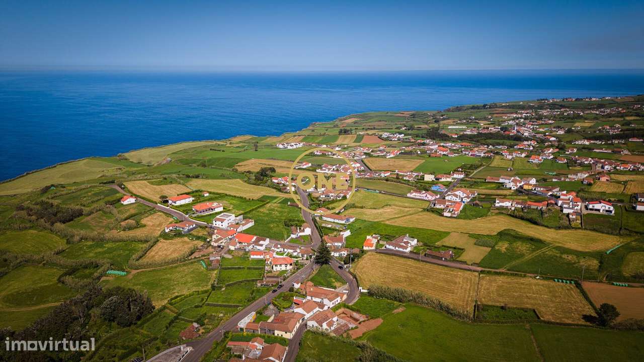 Moradia com Terreno e Potencial de Valorização | Lomba da Fazenda – No-13