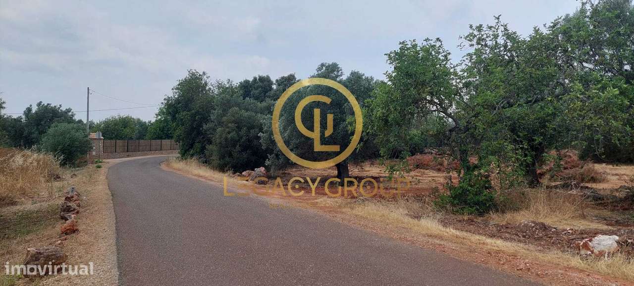 Apresentamos Terreno Rústico no Areeiro Alte, Loulé, Algarve - Grande imagem: 5/40