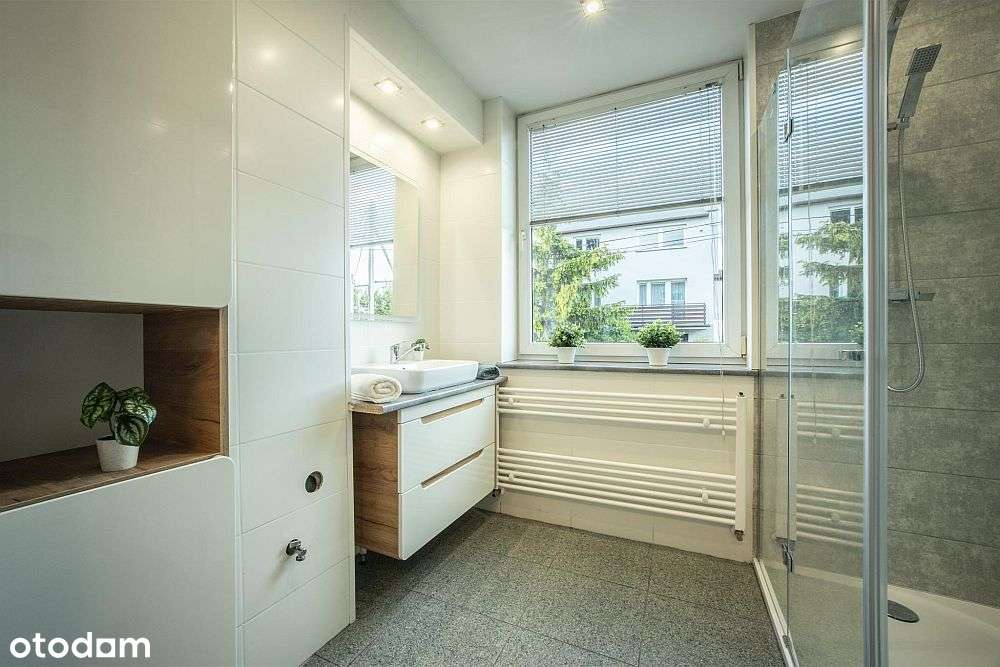 Dom z lat 70 - solidna baza do modernizacji-14