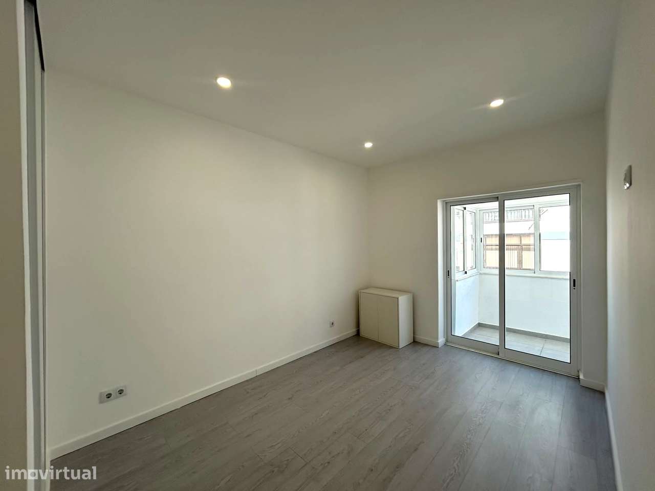Apartamento Totalmente Remodelado- Paivas-5