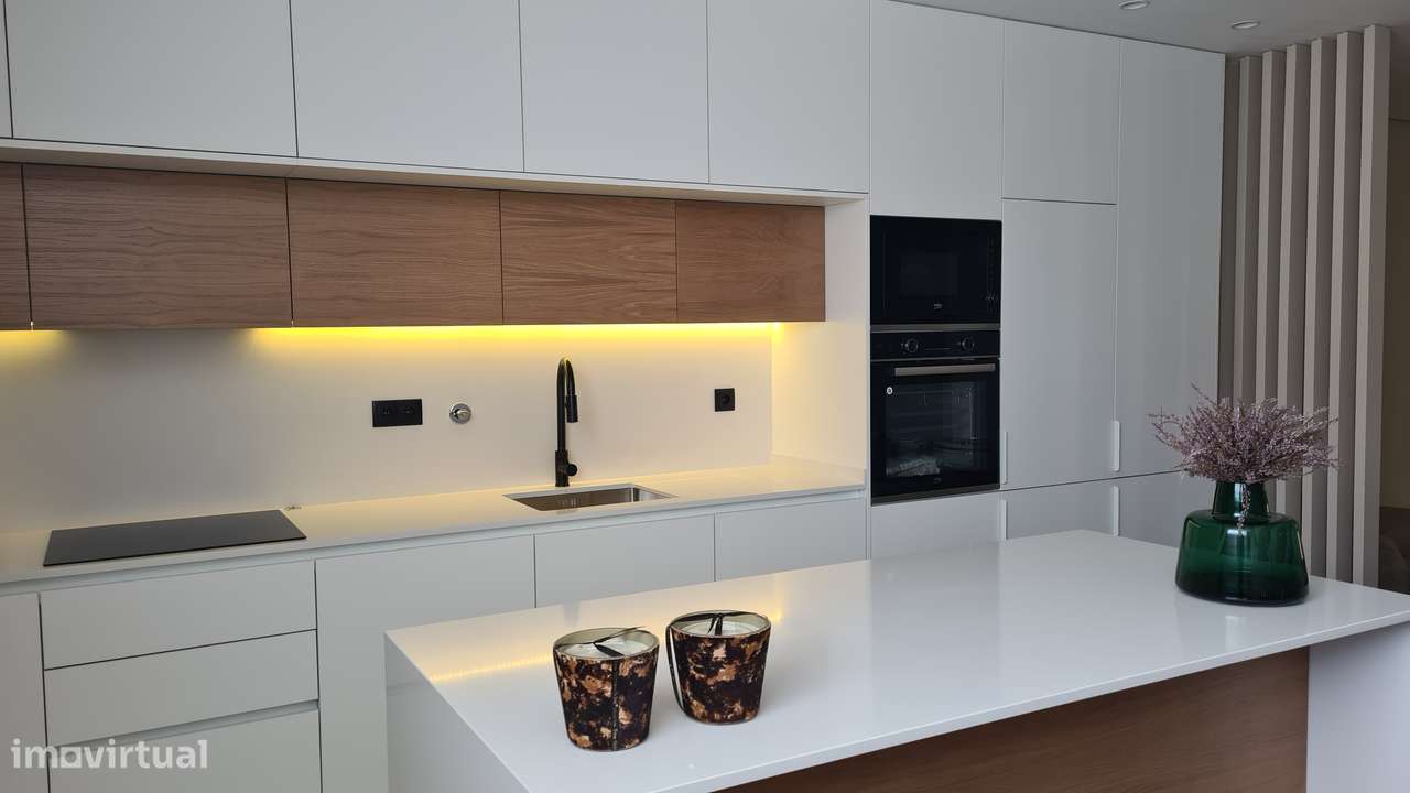 T2 com 2 Frentes e 2 Varandas, no Centro de Vila Verde - Grande imagem: 5/16