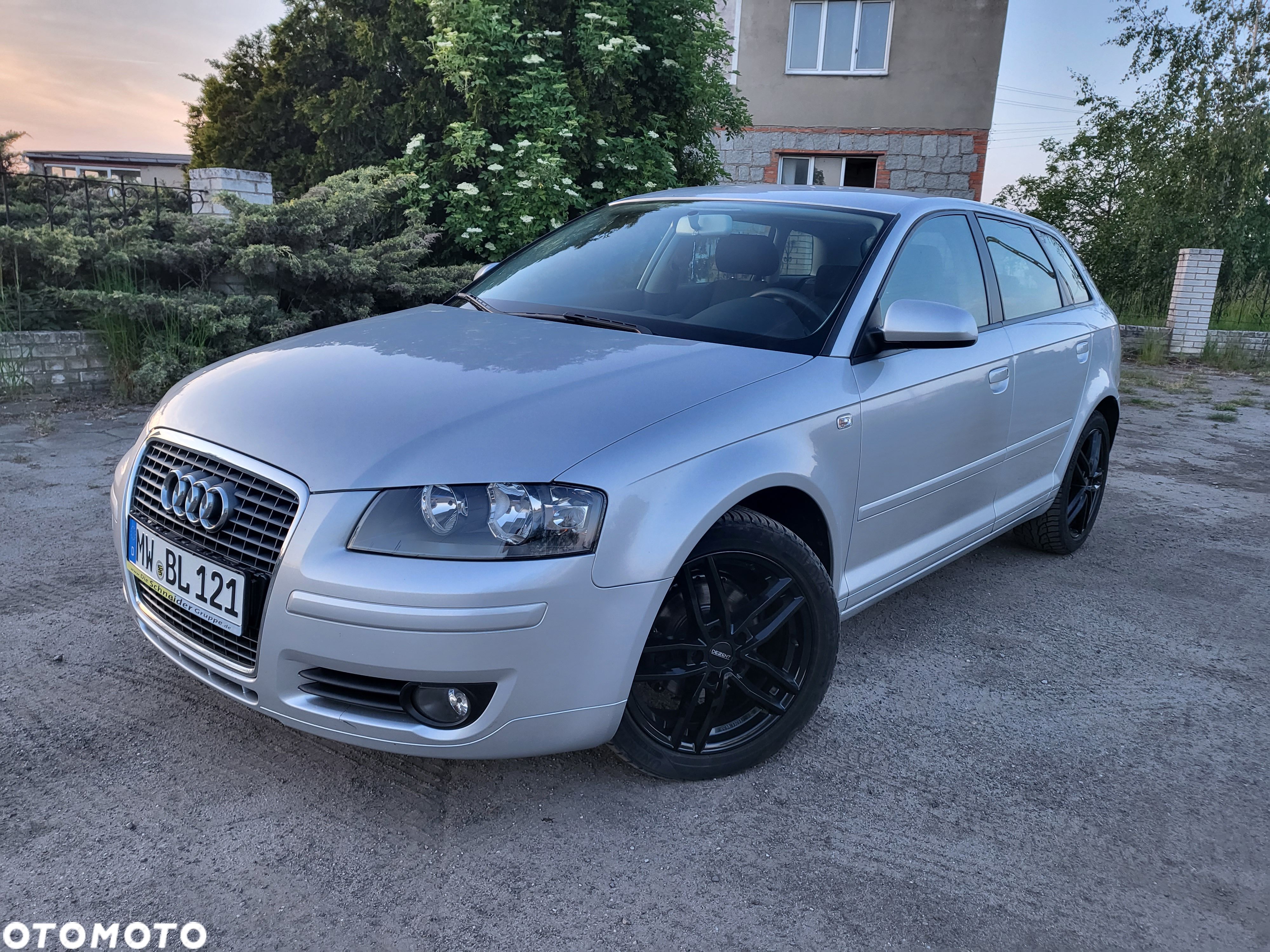 Audi A3 1.6 Ambiente - 1