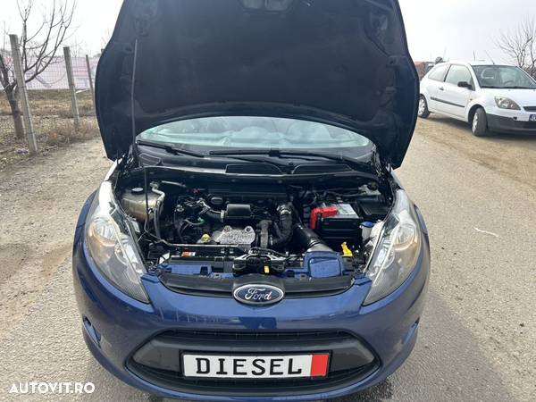 Ford Fiesta 1.4 TDCi Ambiente - 27