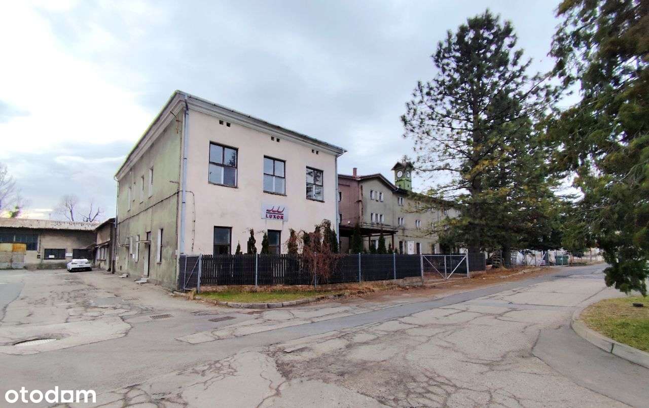 Centrum Działka 51ar +budynki (2650m2)  - USTROŃ gm.Cieszyn-1