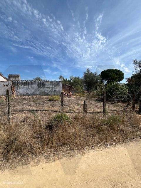 Moradia (Ruína) para recuperação total em Lote de 2012m2 - Grande imagem: 4/5