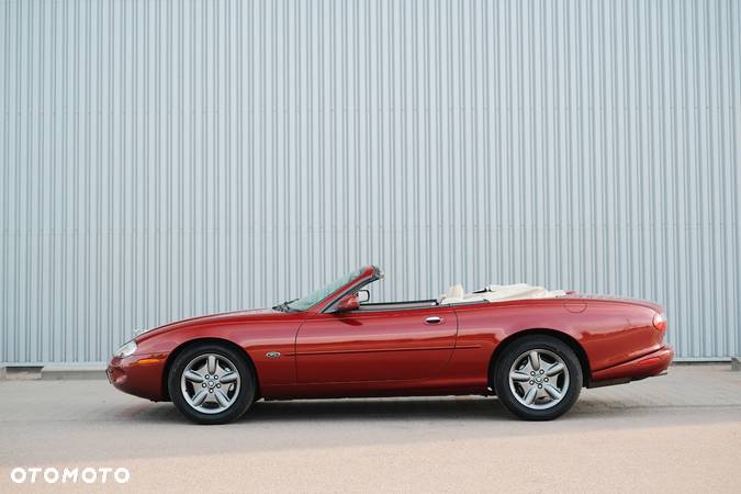 Jaguar XK8 4.0 - 9