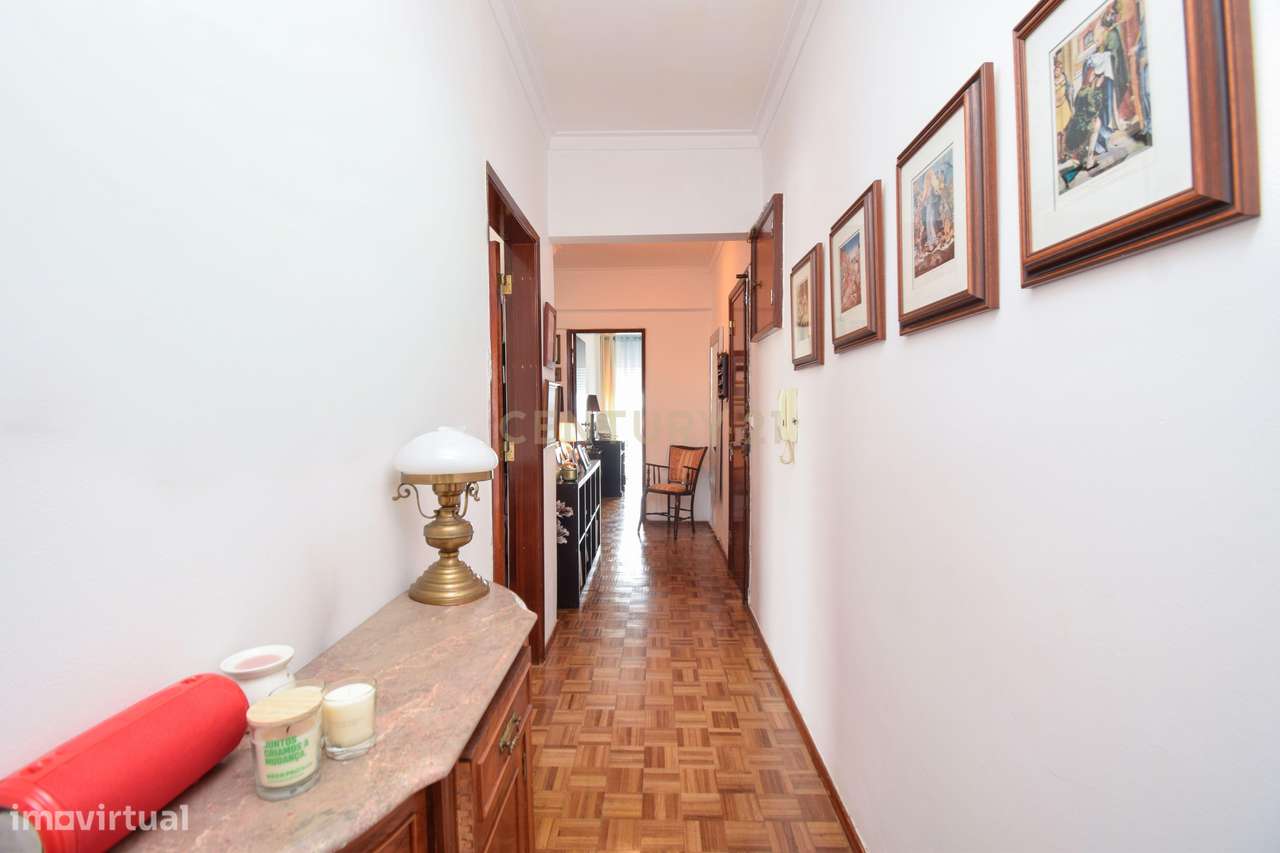 T3 Luminoso na Rinchoa (Rio de Mouro) | Varandas a Sul | Excelente Loc-19