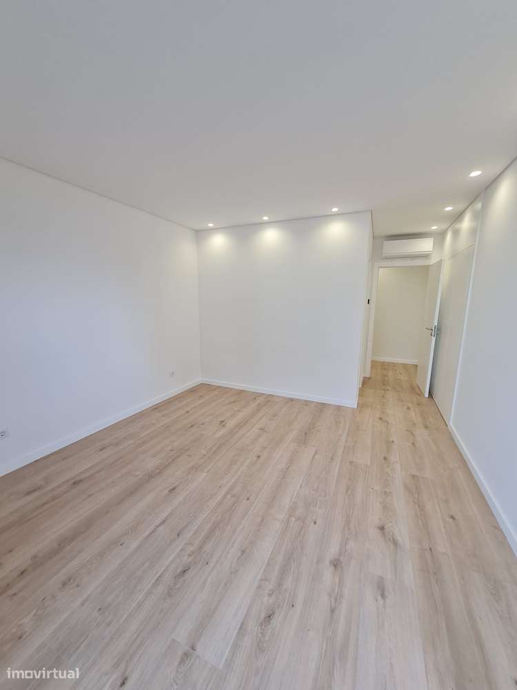 T3 novo junto ao Palácio do Gelo - Grande imagem: 3/20